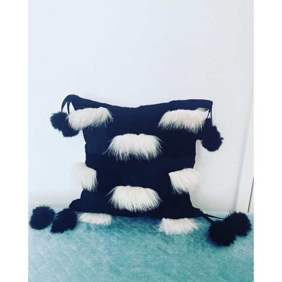 Real Rabbit Fur Fox Pillow Case Cushion Cover Eyebrows Square 14x14 pom-poms US - Picture 2 of 5